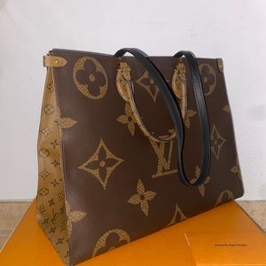 ON THE GO Louis Vuitton